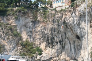 Der berühmte Fels, auf den Monaco gebaut ist
