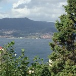 Die Bucht von Vigo mit den vielen Muschelfarmen