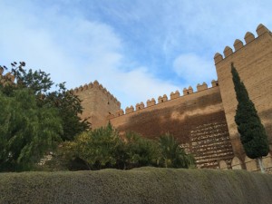 Die maurischen Zinnen der Alcazaba