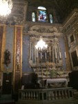Ein Altar in der Kirche von Nizza